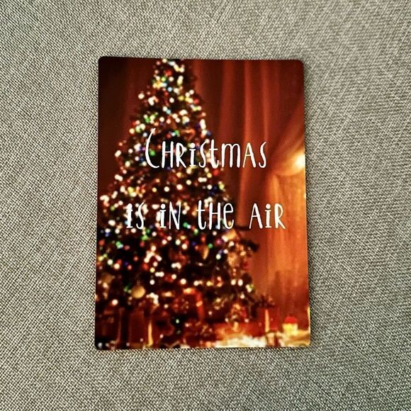 Christmas is in the Air Magnet - Picture 2 of 4